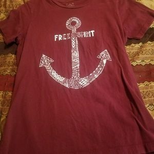 Maroon tee small